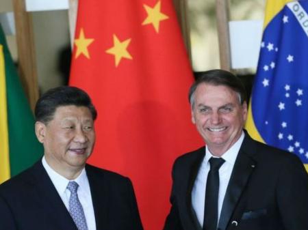A China vacina os brasileiros, e o Brasil adota o seu 5G. Essa é a barganha